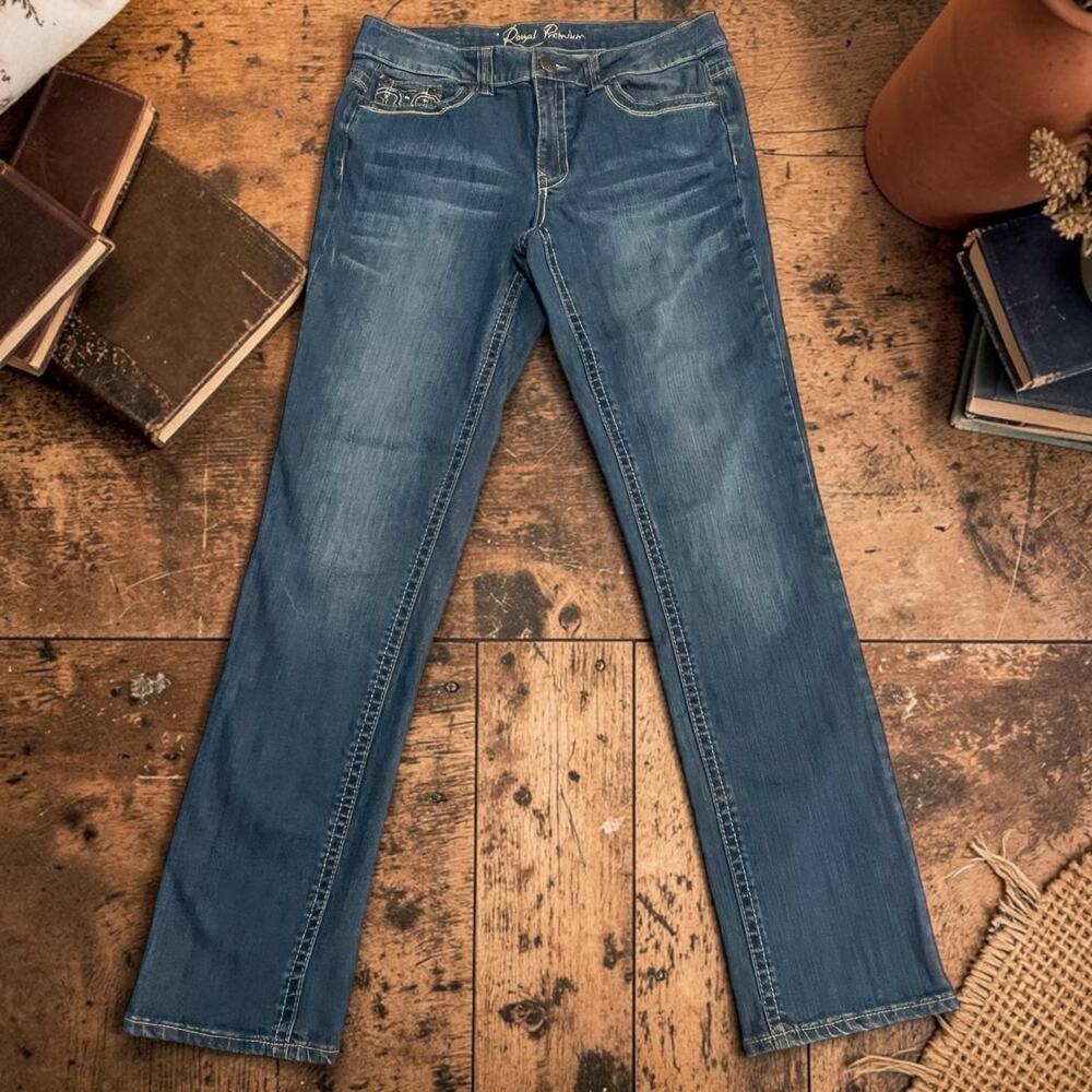 Royal Premium Womens Size 8 Jeans Y2K Embellished Flap Pocket Straight 
Stretch
